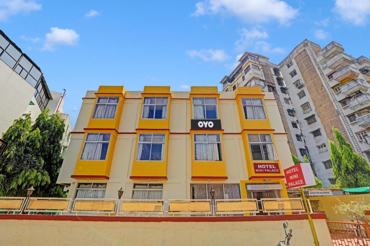 Oyo Flagship 80463 Hotel Mini Palace Vadodara Ngoại thất bức ảnh
